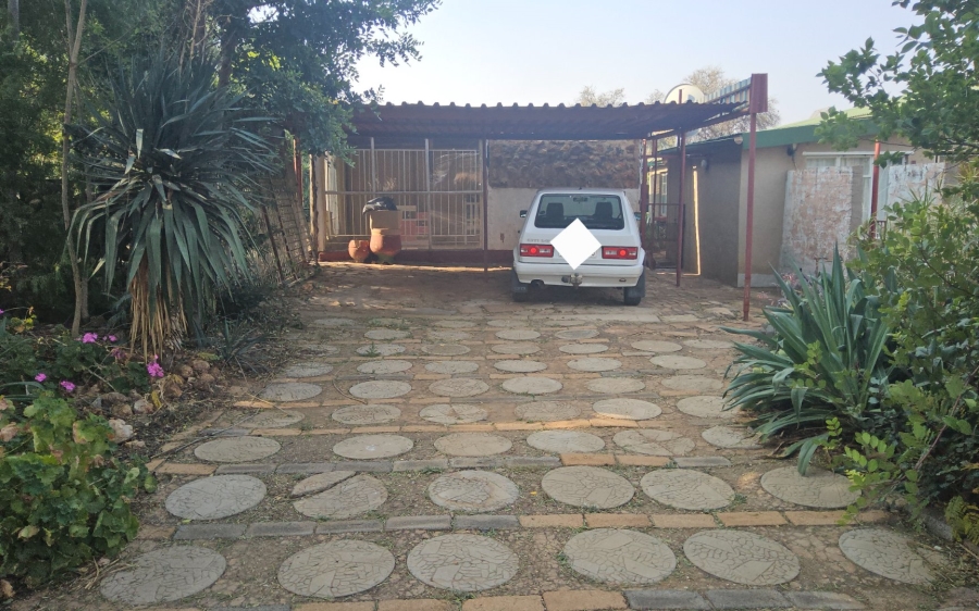 Commercial Property for Sale in Hartbeesfontein North West